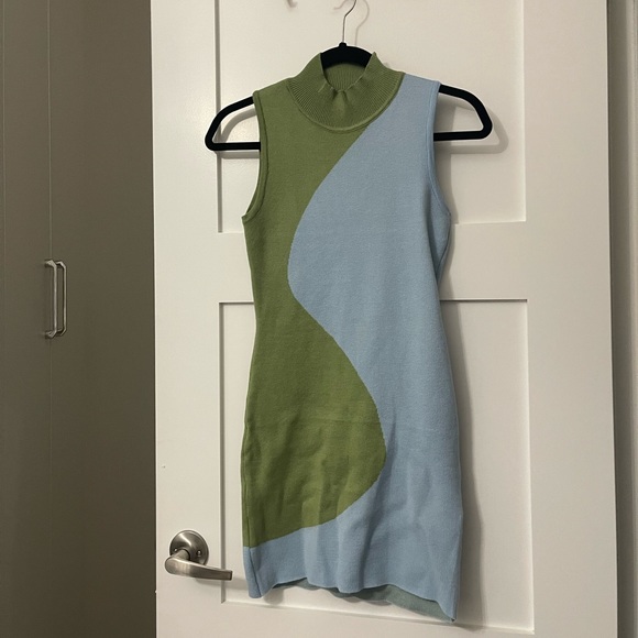 ***SOLD***Knit Mini Dress π¦π - Picture 1 of 7